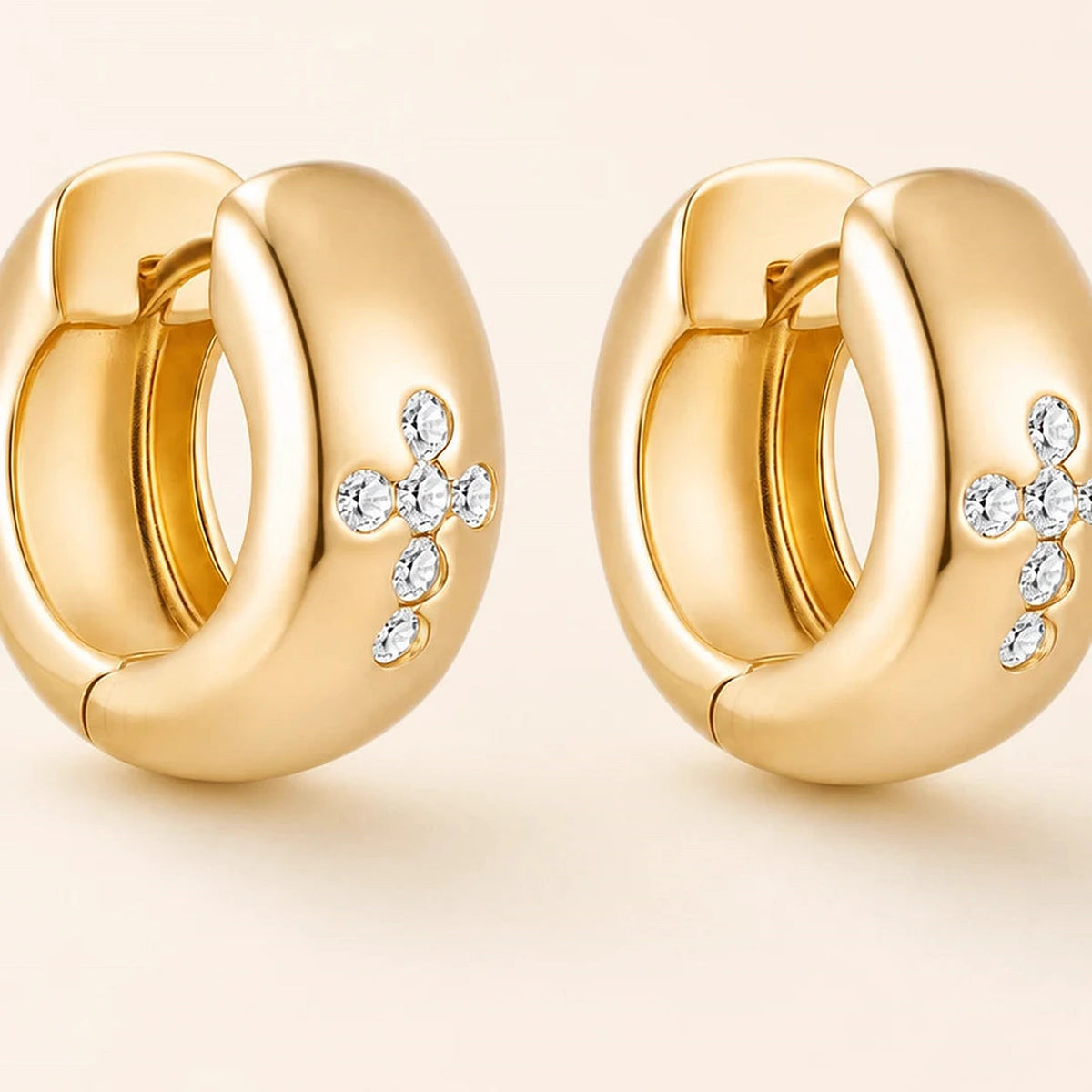 Amada Q4 exact product detail | Cross Huggie Earrings