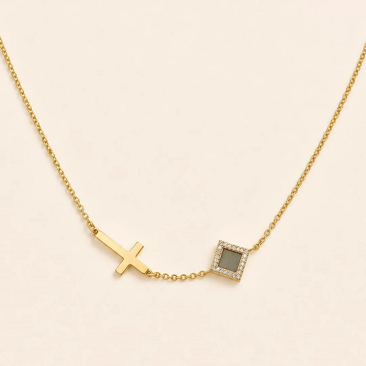 Amada Q4 exact product detail | Faith Cross Necklace